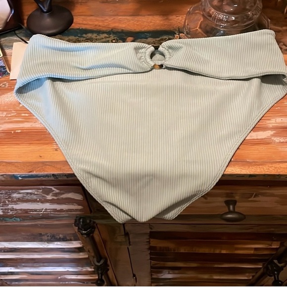 X revolve House of Harlow Boston top in olive green size xl and bigh waist bot - Picture 6 of 9